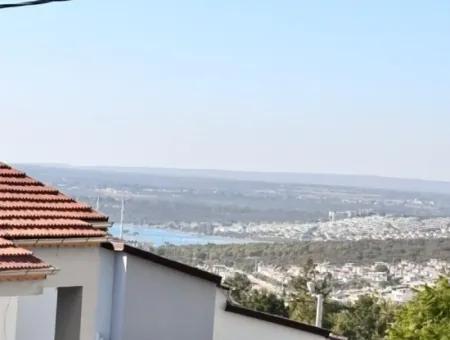 Didim Akbükte Satılık 3+1 Villa