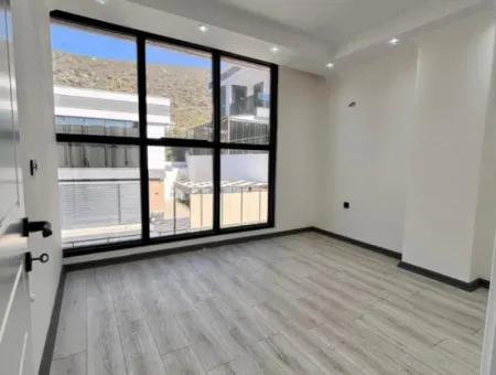 Didim Akbükte Satılık 3+1 Villa