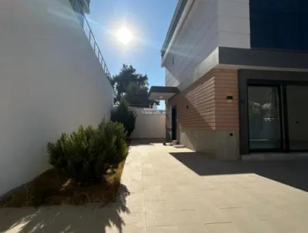 Didim Akbükte Satılık 3+1 Villa