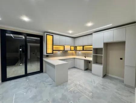 Didim Altınkum Mah. Satılık 5+1 Müstakil Havuzlu Villa