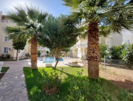 Didim Çamlık Mahallesinde Altürk Sitesi'nde Satılık 2+1 Havuzlu Daire