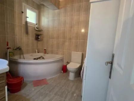 Didim Çamlık Mahallesinde Altürk Sitesi'nde Satılık 2+1 Havuzlu Daire