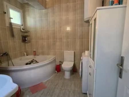 Didim Çamlık Mahallesinde Altürk Sitesi'nde Satılık 2+1 Havuzlu Daire
