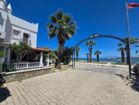 Didim Mavişehir Sedefkoy Sitesinde Deniz Sıfır Köşe Başı Full Eşyalı 3+1 Villa