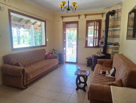 Didim Mavişehir Sedefkoy Sitesinde Deniz Sıfır Köşe Başı Full Eşyalı 3+1 Villa