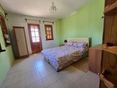 Didim Mavişehir Sedefkoy Sitesinde Deniz Sıfır Köşe Başı Full Eşyalı 3+1 Villa