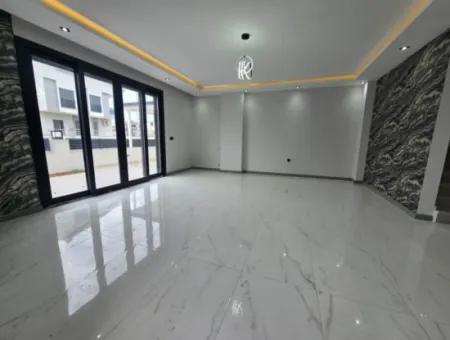 Hisar Mahallesinde Satılık 3+1 Villa