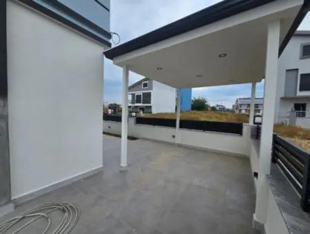 Hisar Mahallesinde Satılık 3+1 Villa