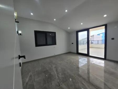 Hisar Mahallesinde Satılık 3+1 Villa