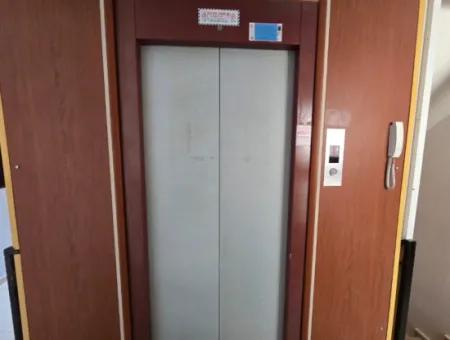 Altınkum’da Kaçırılmayacak Fırsat 2+1 Daire! Plaja Yürüme Mesafesinde | Havuzlu Sitede | Full Eşyalı | Masrafsız | Giriş Kat