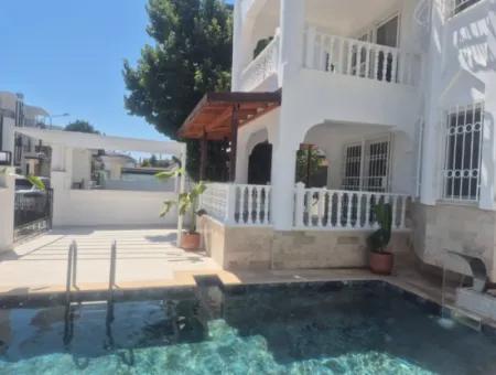 ???? Didim Çamlık Mahallesi’nde Havuzlu 5+1 Müstakil Villa!