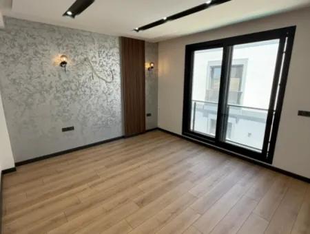 Didim Altınkum Çamlık Mahallesinde Satılık Havuzlu Villa