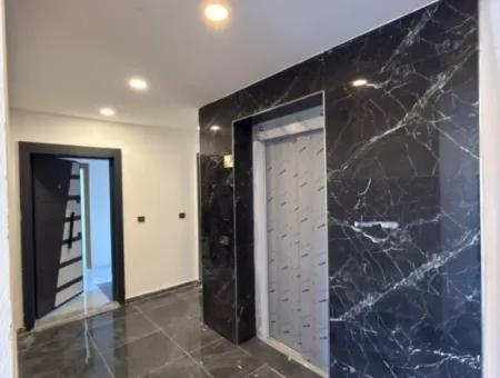 Didim Efeler Mahallesinde Satılık 2+1 Daire