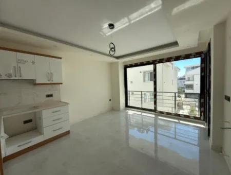Didim Efeler Mahallesinde Satılık 2+1 Daire