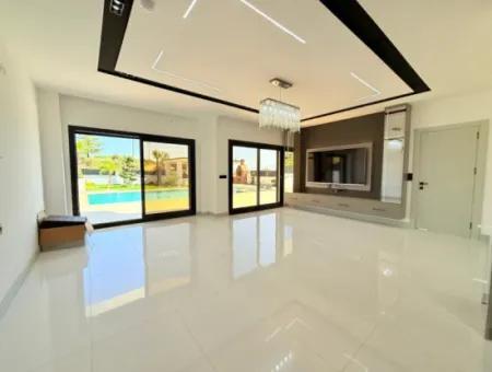 Didim Seyrentepede Ultra Lüks Satılık Müstakil 4+1 Villa