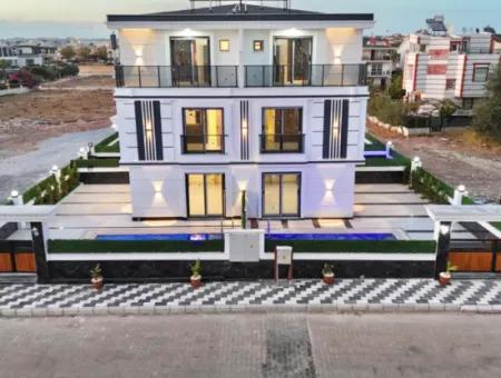 Didim Çamlık’ta Dubleks Fiyatına Satılık 4+1 Villa