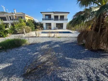 Didim Yeşiltepe Mevkisinde Satılık 4+1 Müstakil Villa