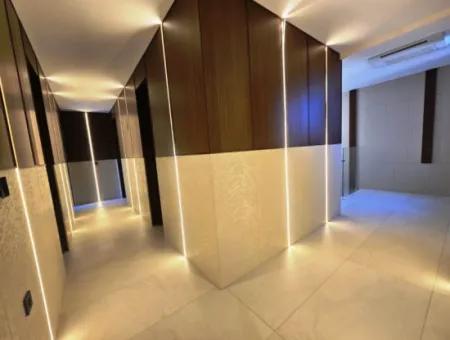 Didim Akyeniköy Yeşiltepede Satılık 5+1 Özel Villa