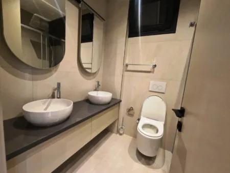 Didim Akyeniköy Yeşiltepede Satılık 5+1 Özel Villa