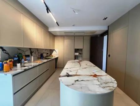 Didim Akyeniköy Yeşiltepede Satılık 5+1 Özel Villa