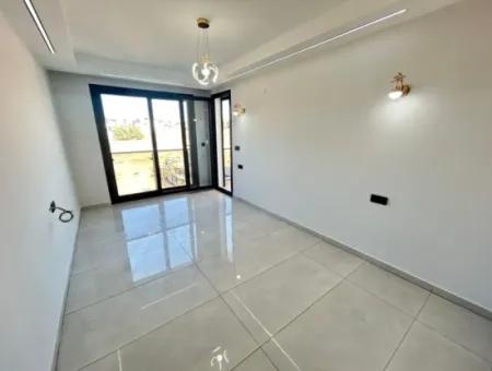 Didim Hisar Mahallesi’nde Satılık 3+1 Modern Müstakil Girişli Havuzlu Villa