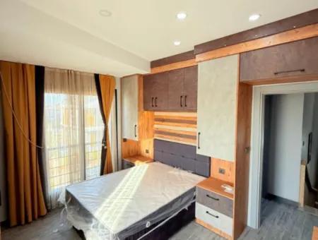 Aydın Didim Hisar’da Köşe Başı Havuzlu Denize Yakın 3+1 Satılık Eşyalı Villa