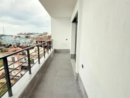 Aydın Didim Efeler’de Havuzlu Sitede Deniz Manzaralı Asansörlü 3+1 Ayrı Mutfaklı Sıfır Dubleks