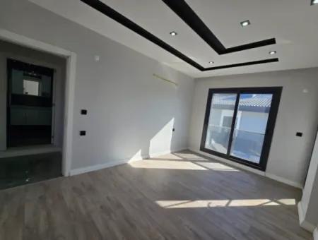 Didim Efeler Mahallesinde Satılık 3+1 Villa Havuzlu Sitede