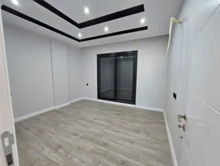 Didim Efeler Mahallesinde Satılık 3+1 Villa Havuzlu Sitede