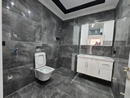 Didim Efeler Mahallesinde Satılık 3+1 Villa Havuzlu Sitede