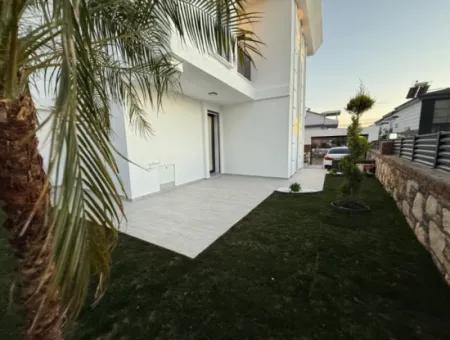 Didim Efeler Mahallesinde Satılık Müstakil Villa