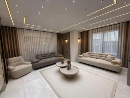 Didim Efeler Mahallesinde Satılık Müstakil Villa