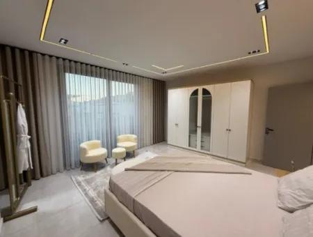 Didim Efeler Mahallesinde Satılık Müstakil Villa