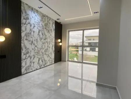 Didim Hisar Mahallesinde Satılık Havuzlu 3+1 Villa