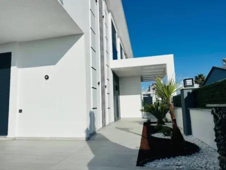 Didim Hisar Mahallesinde Satılık Havuzlu 3+1 Villa