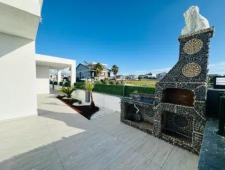 Didim Hisar Mahallesinde Satılık Havuzlu 3+1 Villa