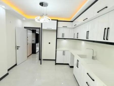 Aydın Didim’de Satılık 4+1 Ayrı Mutfaklı Havuzlu Fırsat Villa