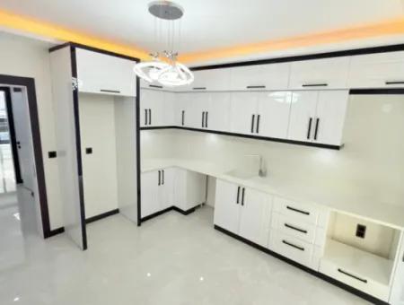 Aydın Didim’de Satılık 4+1 Ayrı Mutfaklı Havuzlu Fırsat Villa