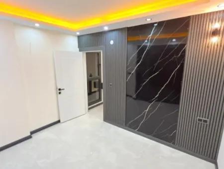 Aydın Didim’de Satılık 4+1 Ayrı Mutfaklı Havuzlu Fırsat Villa