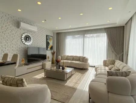 Didim Efelerde Satılık 500 Mt Arsa İçinde 4+1 Lüks Villa