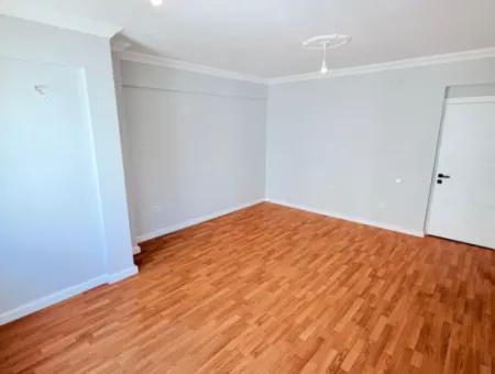Didim Efeler Mahallesi’nde Satılık Ayrı Mutfak Görünümlü 4+1 Triplex Villa