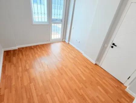 Didim Efeler Mahallesi’nde Satılık Ayrı Mutfak Görünümlü 4+1 Triplex Villa