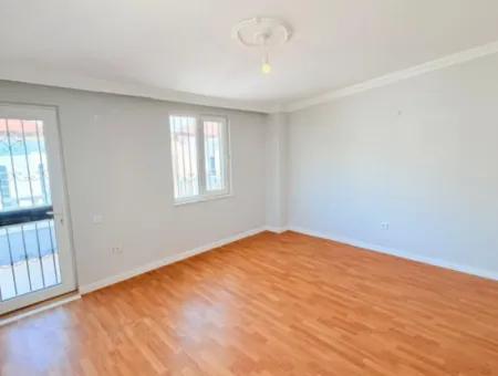Didim Efeler Mahallesi’nde Satılık Ayrı Mutfak Görünümlü 4+1 Triplex Villa