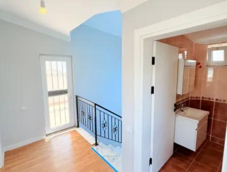 Didim Efeler Mahallesi’nde Satılık Ayrı Mutfak Görünümlü 4+1 Triplex Villa