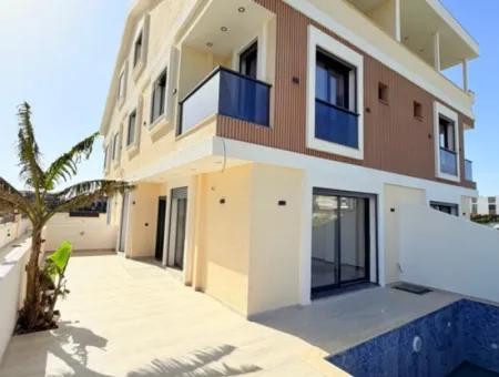 ???? Didim Efeler’de Satılık 3+1 Ön Cephe Müstakil Havuzlu Sıfır Villa