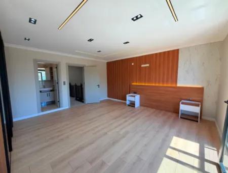 Didim Hisar Mahallesinde 4+1 Havuzlu Lüks Villa