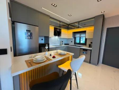Didim Efeler’de Özel Havuzlu Full Eşyalı 3+1 Lüks Villa
