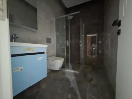 Saygınlar Sitesi’nde Ön Cephe, Asansörlü, Havuzlu Sıfır Yapı Daire