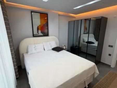 Didim Efeler Mahallesi’nde Havuzlu Sitede Full Eşyalı Satılık 3+1 Villa