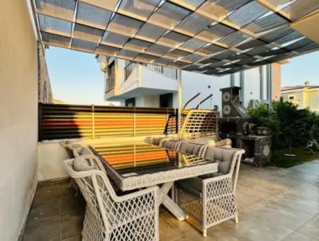 Didim’de 3+1 Ayrı Mutfak Full Eşyalı Havuzlu Villa